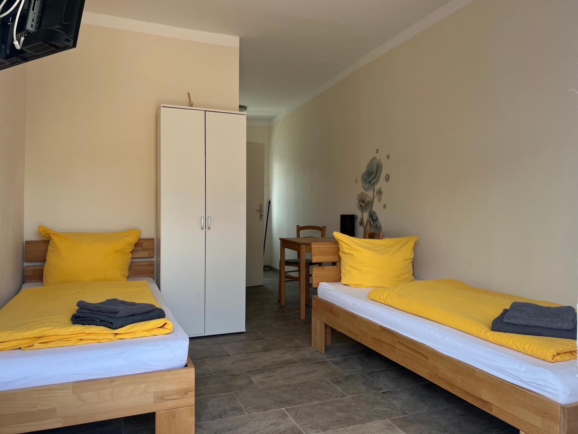 Apart Pension Plaue Brandenburg  ภายนอก รูปภาพ