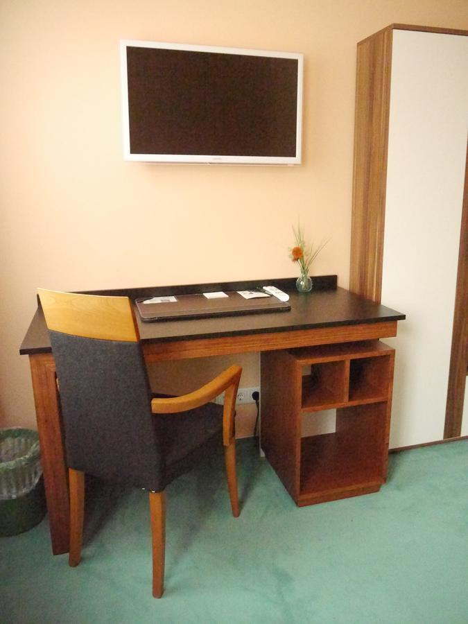Apart Pension Plaue Brandenburg  ภายนอก รูปภาพ