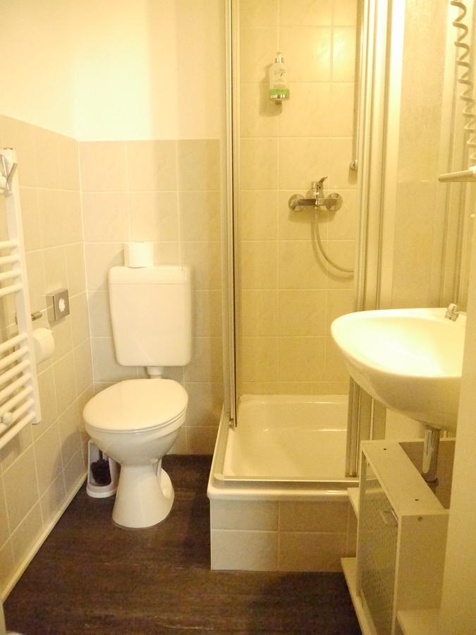 Apart Pension Plaue Brandenburg  ภายนอก รูปภาพ